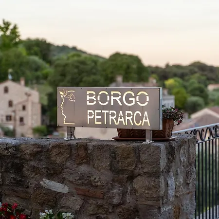 Borgo Petrarca بيت ضيافة أركوا بتراركا