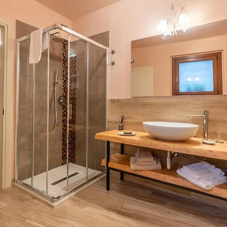 Borgo Petrarca 4*